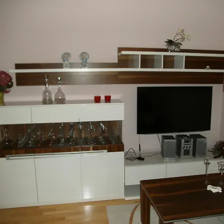 Susanne Apartment